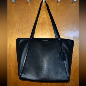 Michael Kors Voyager Tote